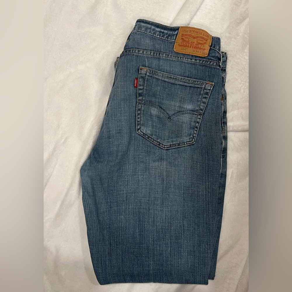 Levi jeans